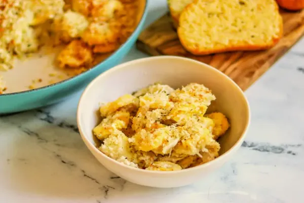 One Pan Garlic Bread Tortellini