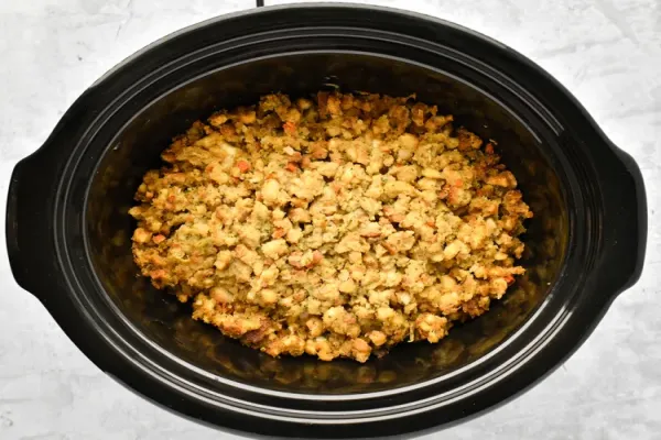 Slow Cooker Chicken and Stuffing Casserole
