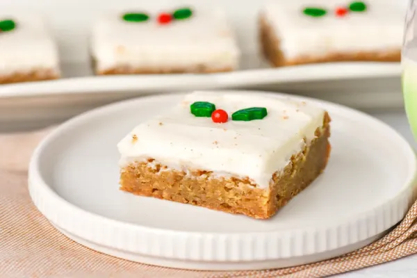 Eggnog Blondies