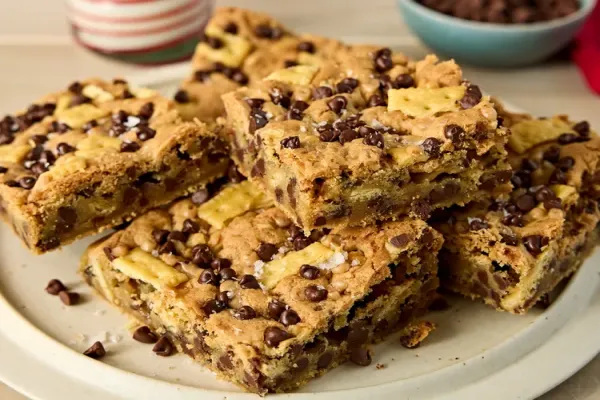 Saltine Toffee Cookie Bars