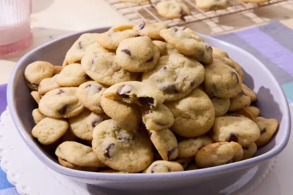 Mini Chocolate Chip Cookies