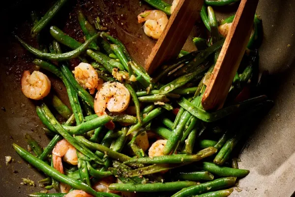 Stir Fried Green Beans with Shrimp and Garlic