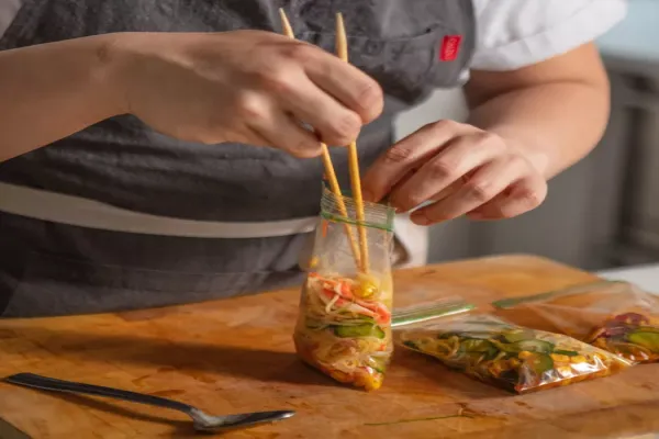 Hong Kong Style Bagged Noodles