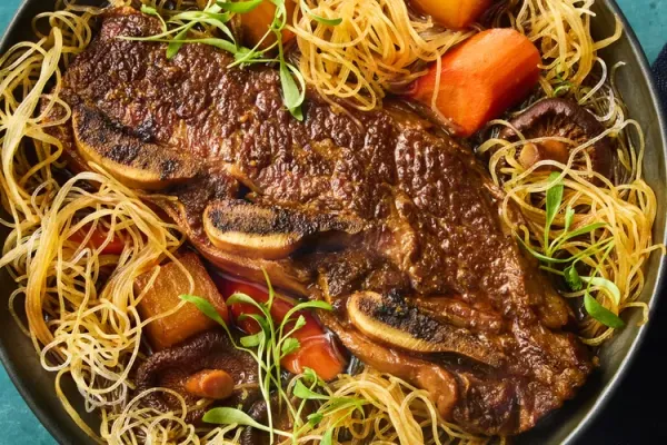 Braised Short Ribs with Daikon and Glass Noodles