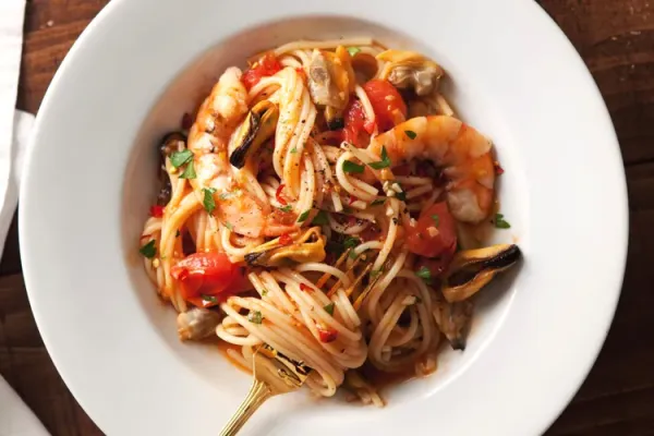 Spaghetti with Mussels, Clams and Shrimp