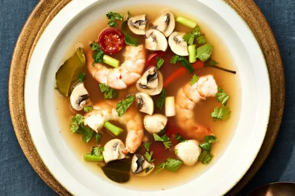 Tom Yum Goong (Thai Spicy and Sour Soup with Shrimp)